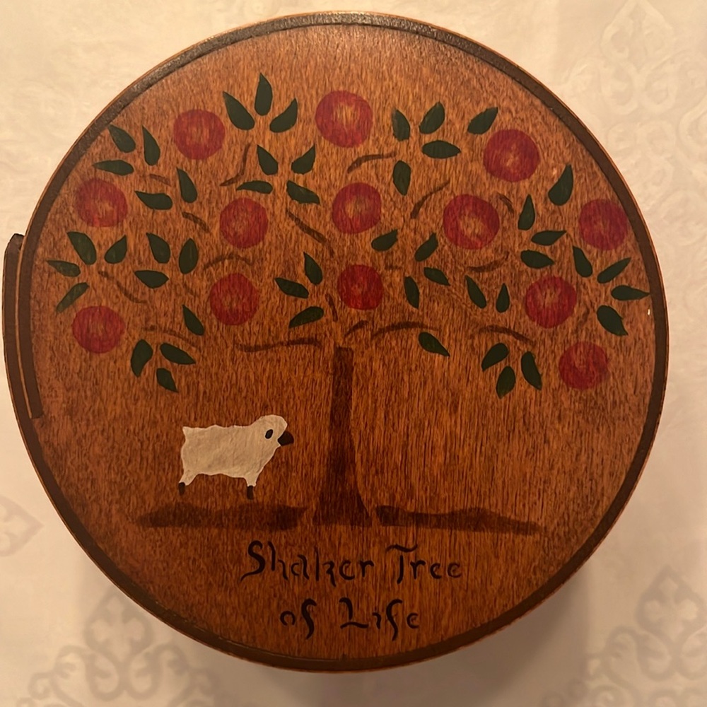 Wooden shaker box for nursery or child’s room. Excellent condition.